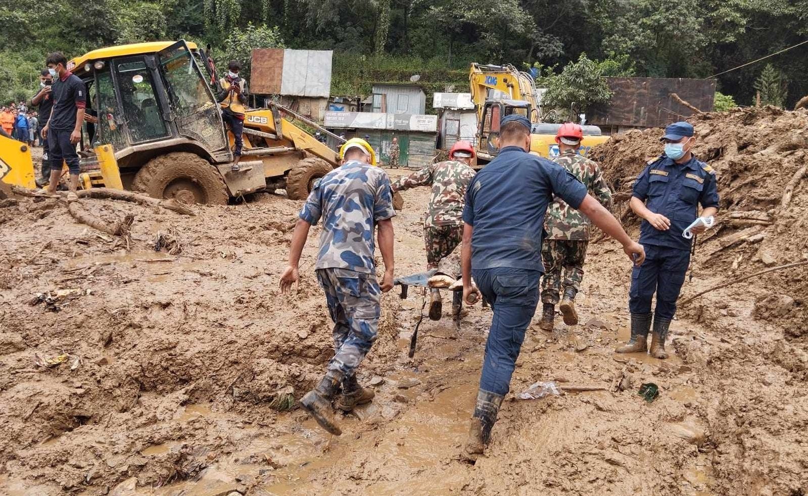 झ्याप्ले खोलामा अस्तायो दिदीको बिहे गर्ने र भाइ पढाउने वसन्तको सपना