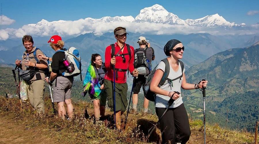 अन्नपूर्ण क्षेत्रमा एक महिनामै ३३ हजारभन्दा बढी  भित्रिए पर्यटक