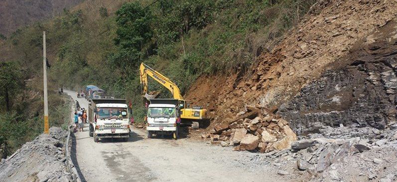 मुग्लिन–मलेखु सडक स्तरोन्नतीका क्रममा सवारी सञ्चालन नरोकिने